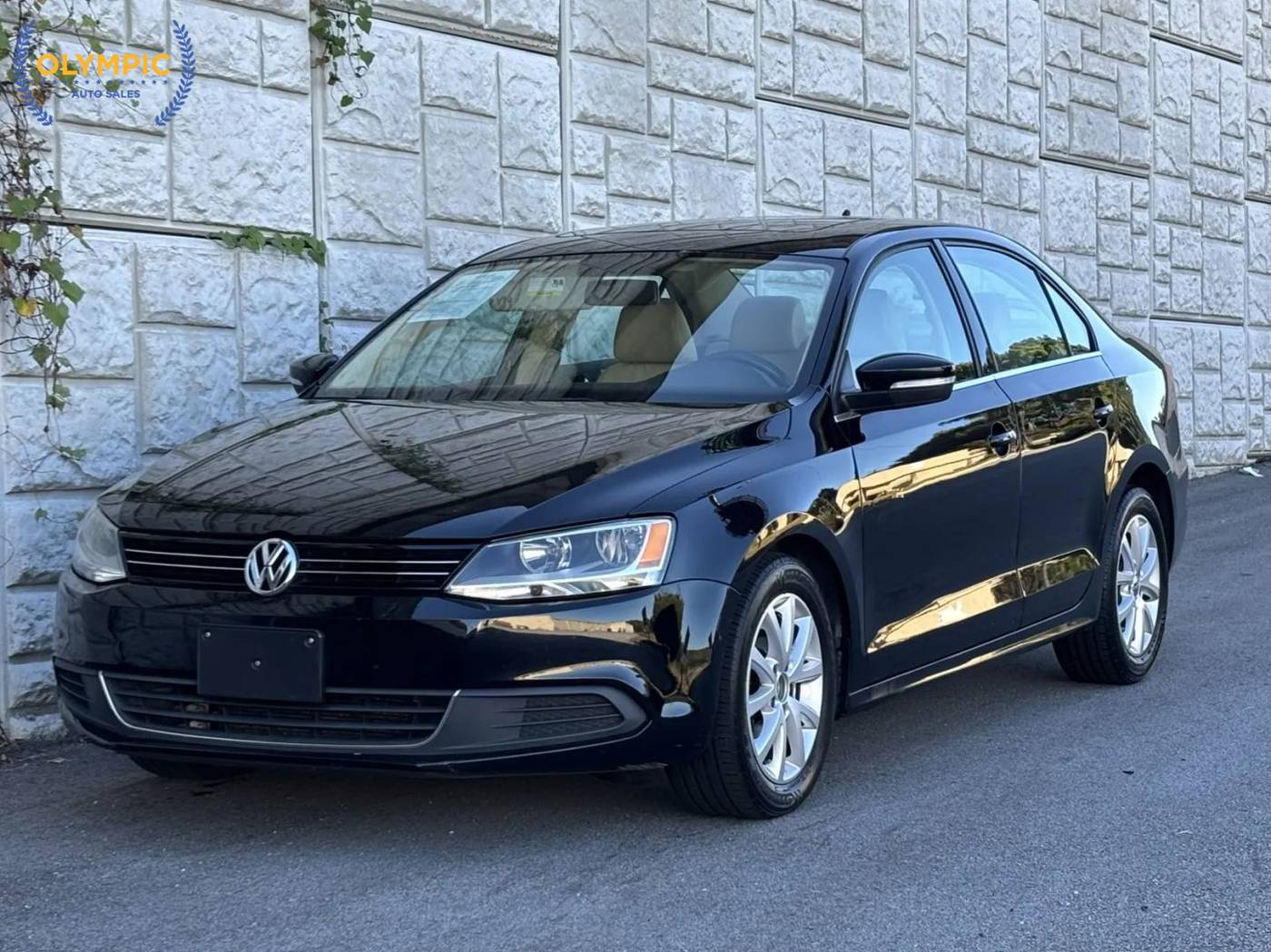 2013 Volkswagen Jetta SE — Sedan — 72,606 mi — Decatur, GA