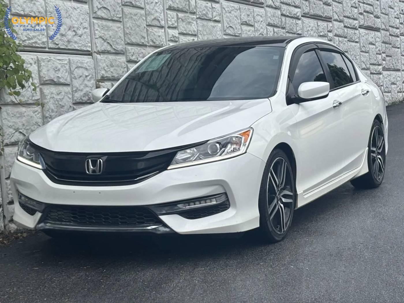 2016 Honda Accord Sport — Sedan — 117,495 mi — Decatur, GA