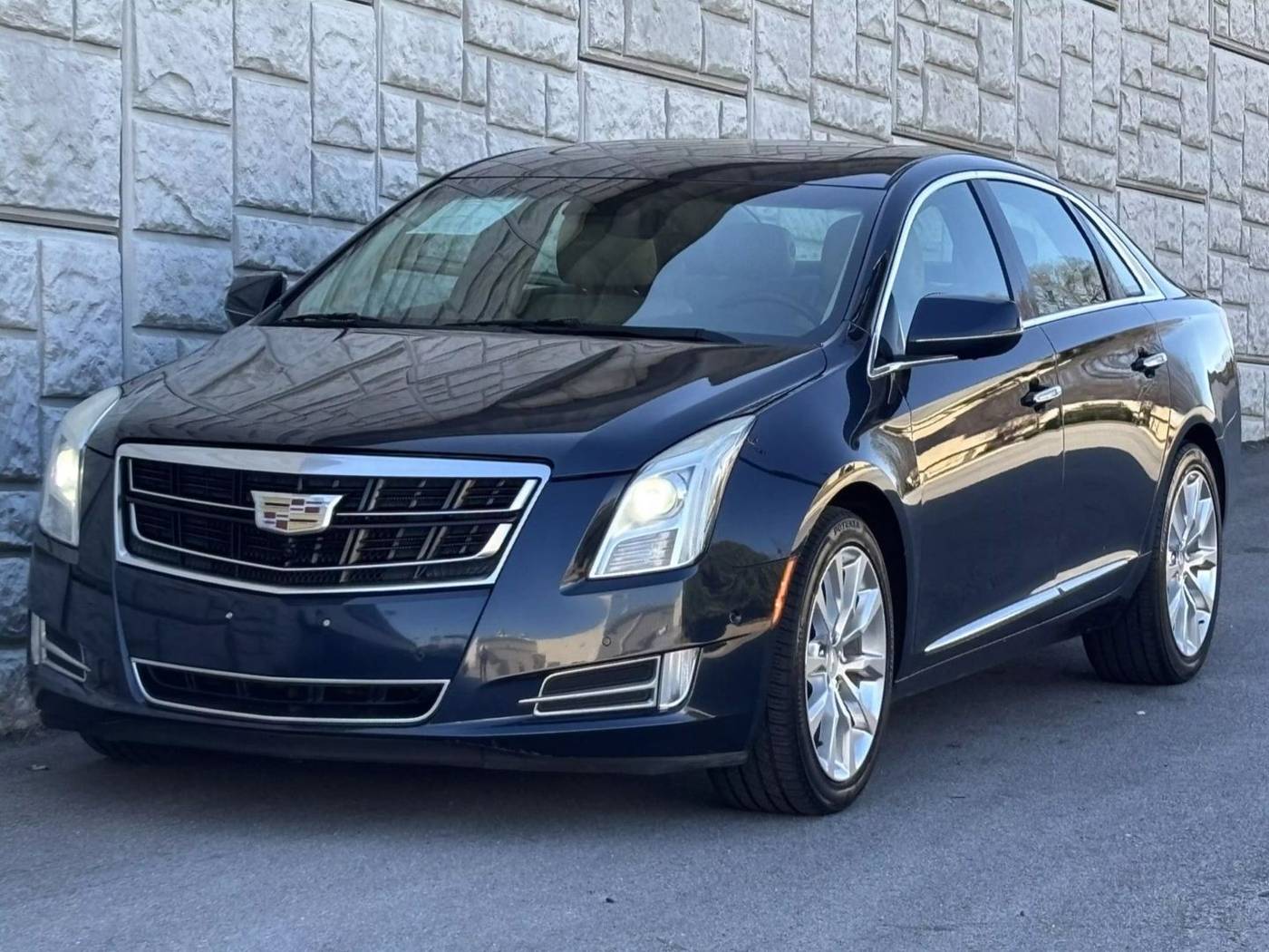 2016 Cadillac XTS Luxury Collection — Sedan — 81,386 mi — Decatur, GA