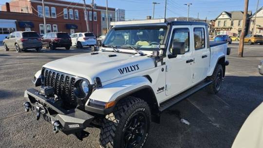 2022 Jeep Gladiator Willys — Pickup Truck — 25,155 mi — Williamsport, PA