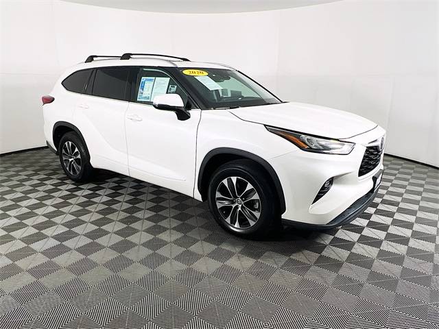 2020 Toyota Highlander XLE — SUV — 71,301 mi — Selma, CA