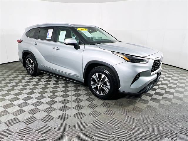 2023 Toyota Highlander Hybrid XLE — SUV — 39,042 mi — Selma, CA