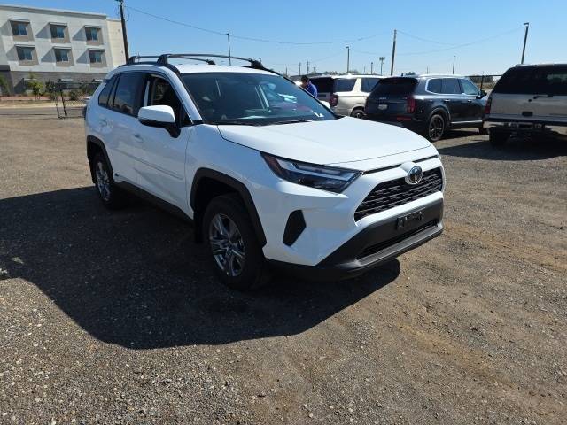 2025 Toyota RAV4 Hybrid XLE — SUV — 21 mi — Selma, CA