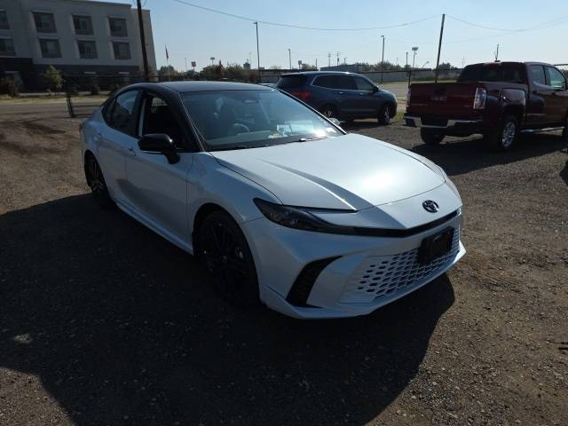 2026 Toyota Camry Hybrid XSE — Sedan — 22 mi — Selma, CA