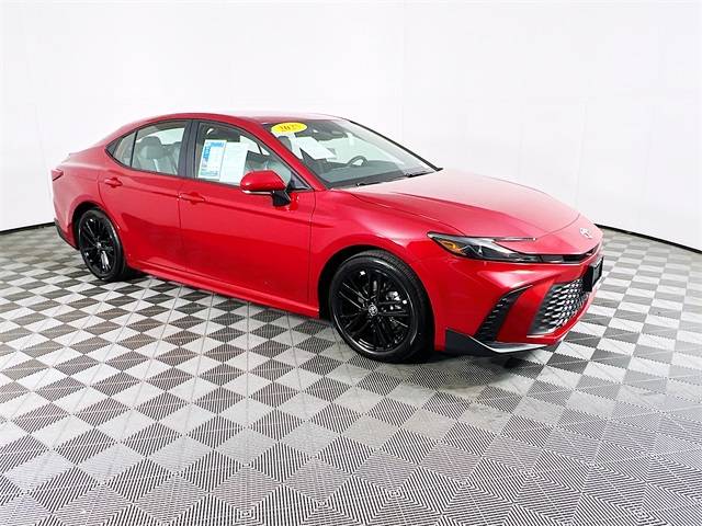 2025 Toyota Camry SE — Sedan — 28 mi — Selma, CA