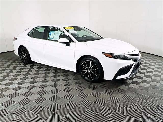 2022 Toyota Camry SE — Sedan — 57,871 mi — Selma, CA