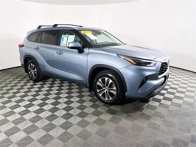 2023 Toyota Highlander L — SUV — 74,794 mi — Selma, CA