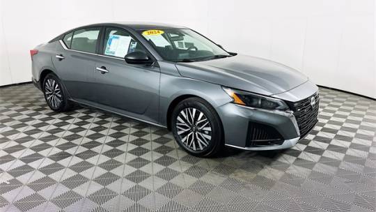 2024 Nissan Altima SV — Sedan — 13,218 mi — Selma, CA