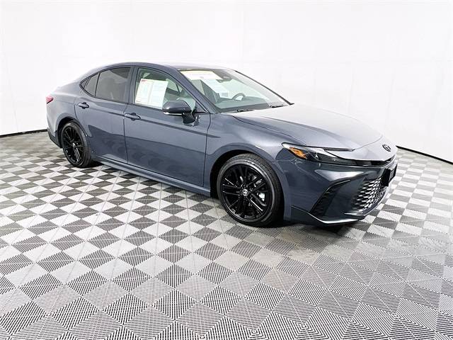 2025 Toyota Camry SE — Sedan — 5 mi — Selma, CA