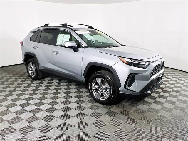 2025 Toyota RAV4 XLE — SUV — 8 mi — Selma, CA