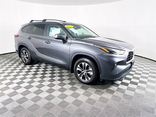 2023 Toyota Highlander XLE — SUV — 69,477 mi — Selma, CA