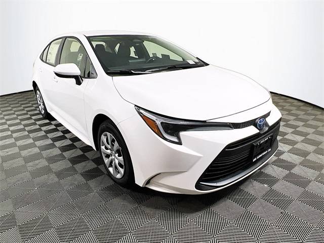 2025 Toyota Corolla Hybrid LE — Sedan — 1,448 mi — Selma, CA