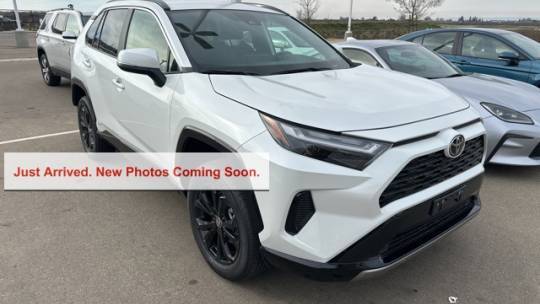 2025 Toyota RAV4 Hybrid SE — SUV — 5 mi — Selma, CA