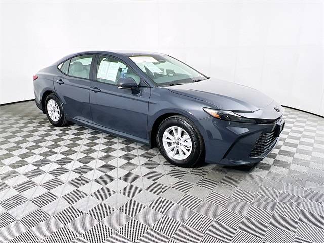 2025 Toyota Camry LE — Sedan — 10 mi — Selma, CA