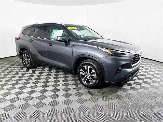 2023 Toyota Highlander L — SUV — 31,310 mi — Selma, CA