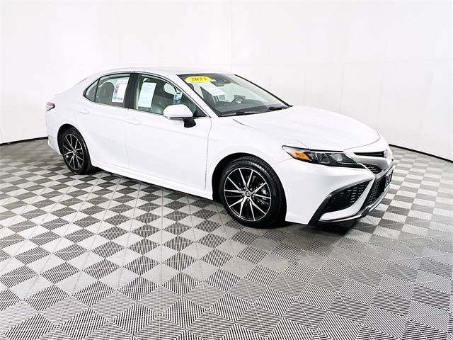 2023 Toyota Camry SE — Sedan — 51,543 mi — Selma, CA