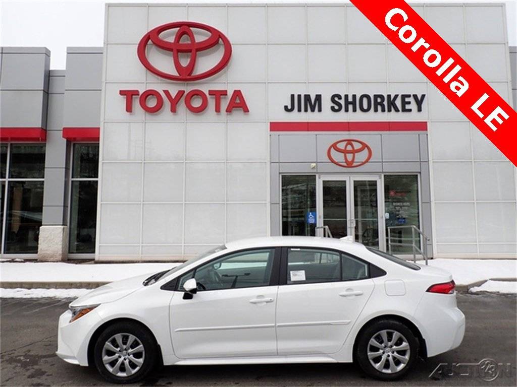 2025 Toyota Corolla LE — Sedan — 305 mi — Pittsburgh, PA