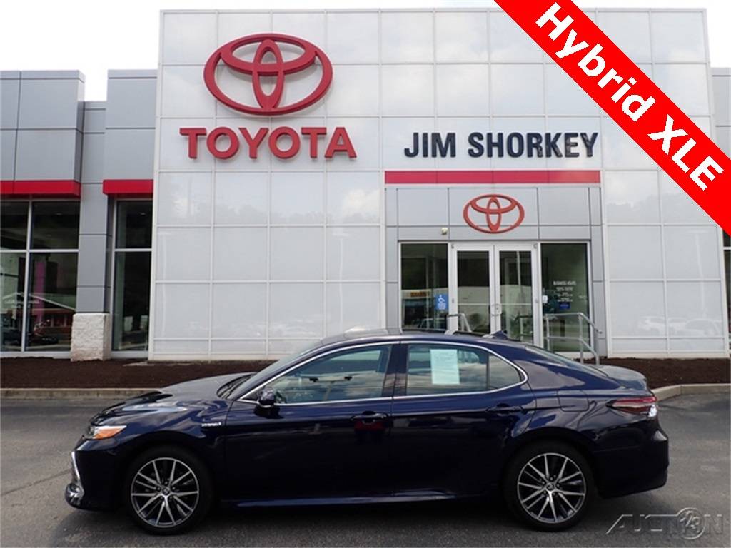 2021 Toyota Camry Hybrid XLE — Sedan — 42,049 mi — Pittsburgh, PA