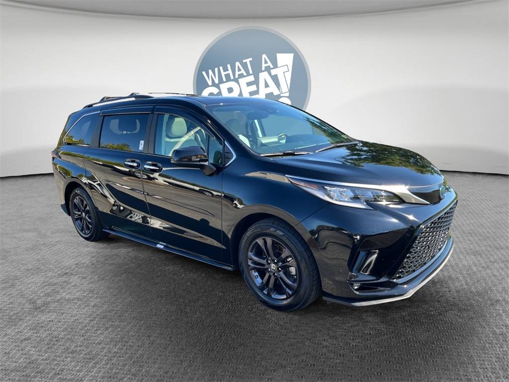 2024 Toyota Sienna XSE — Minivan — 33,422 mi — Pittsburgh, PA