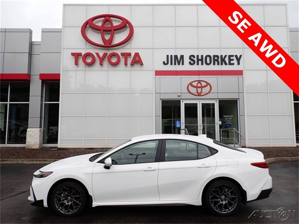 2025 Toyota Camry LE — Sedan — 1,859 mi — Pittsburgh, PA