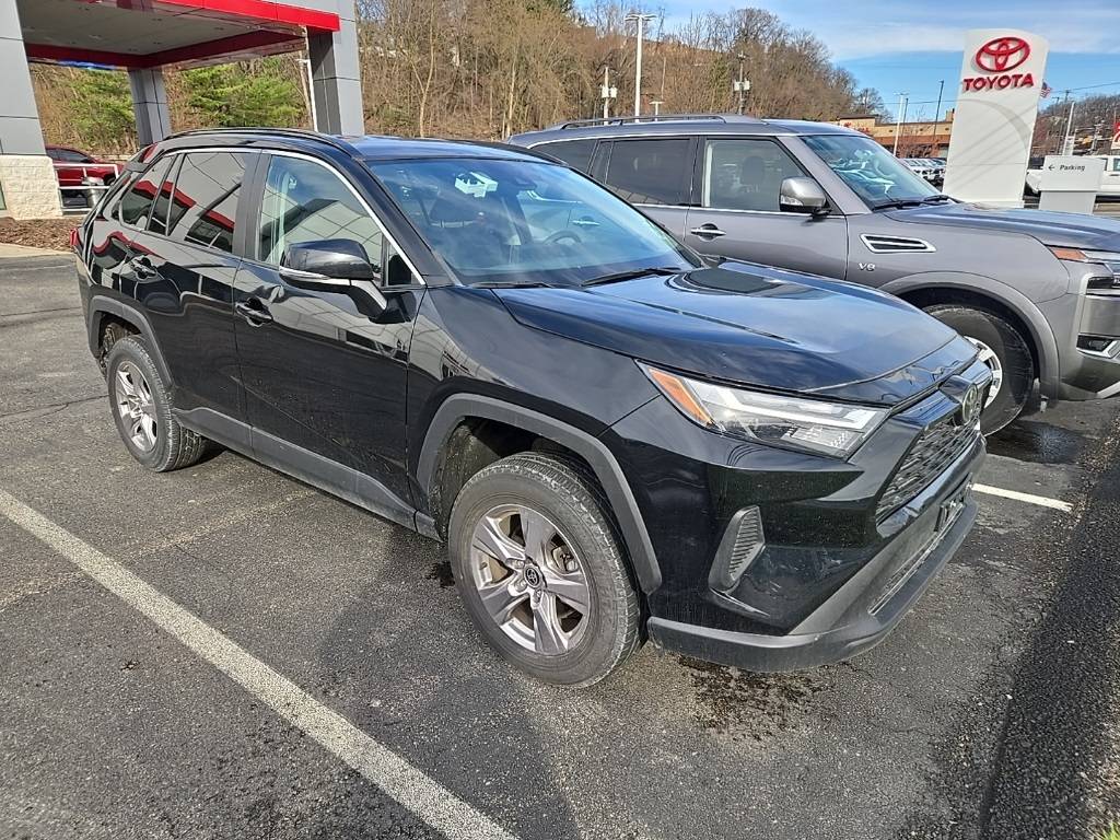 2023 Toyota RAV4 XLE — SUV — 42,408 mi — Pittsburgh, PA