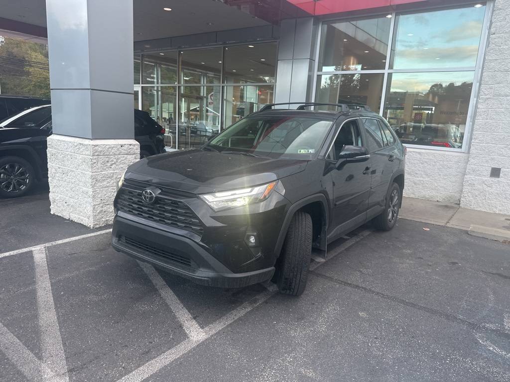 2025 Toyota RAV4 Hybrid XLE Premium — SUV — 5,156 mi — Pittsburgh, PA