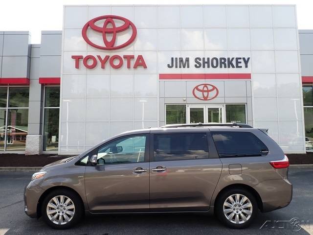 2016 Toyota Sienna Limited — Minivan — 108,424 mi — Pittsburgh, PA