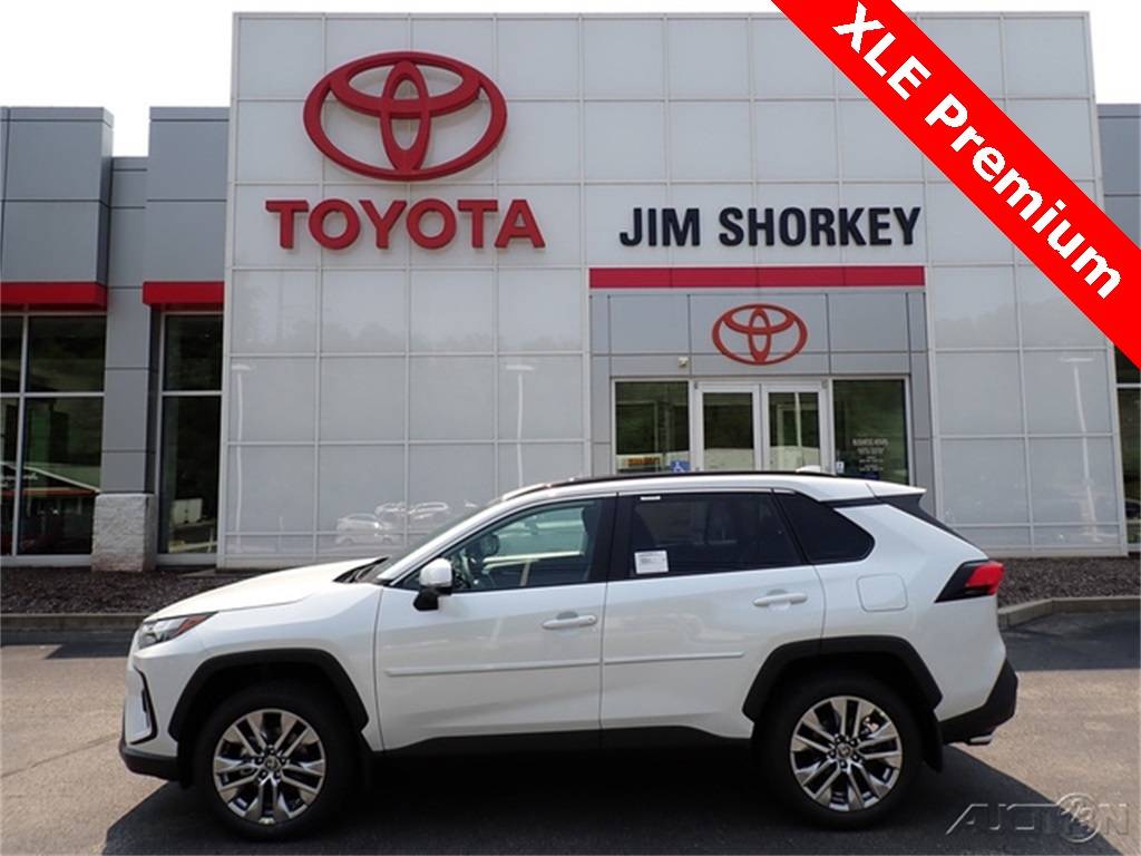 2025 Toyota RAV4 XLE Premium — SUV — 668 mi — Pittsburgh, PA