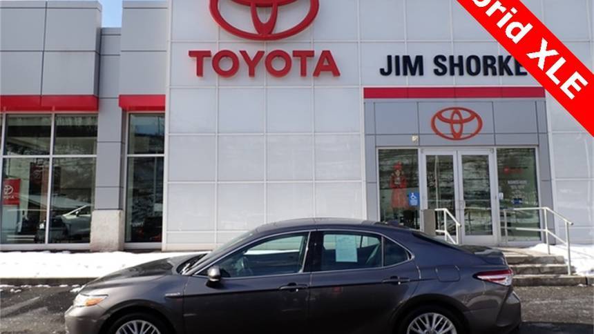 2020 Toyota Camry Hybrid XLE — Sedan — 50,946 mi — Pittsburgh, PA