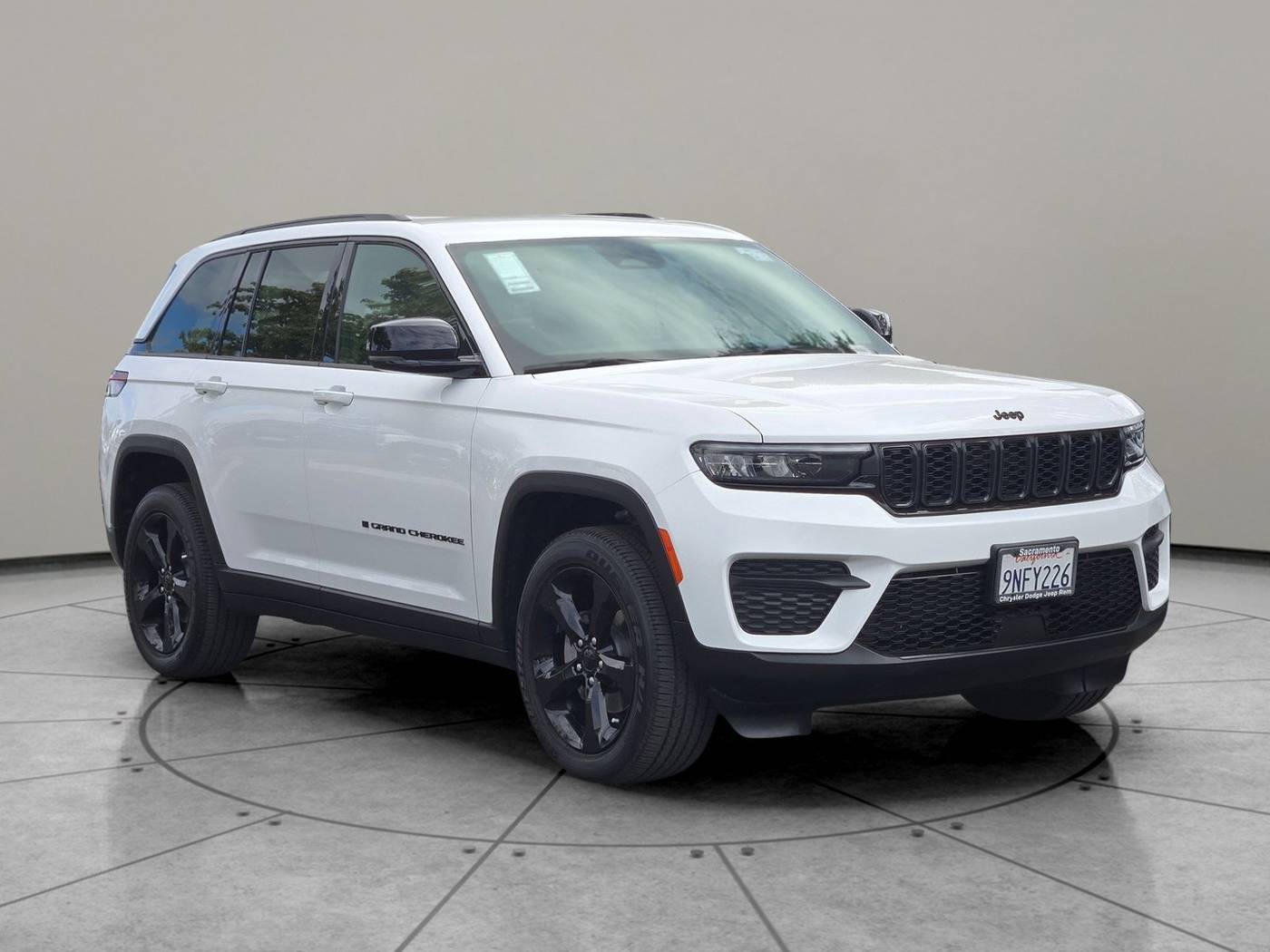 2023 Jeep Grand Cherokee Altitude — SUV — 7,238 mi — Sacramento, CA