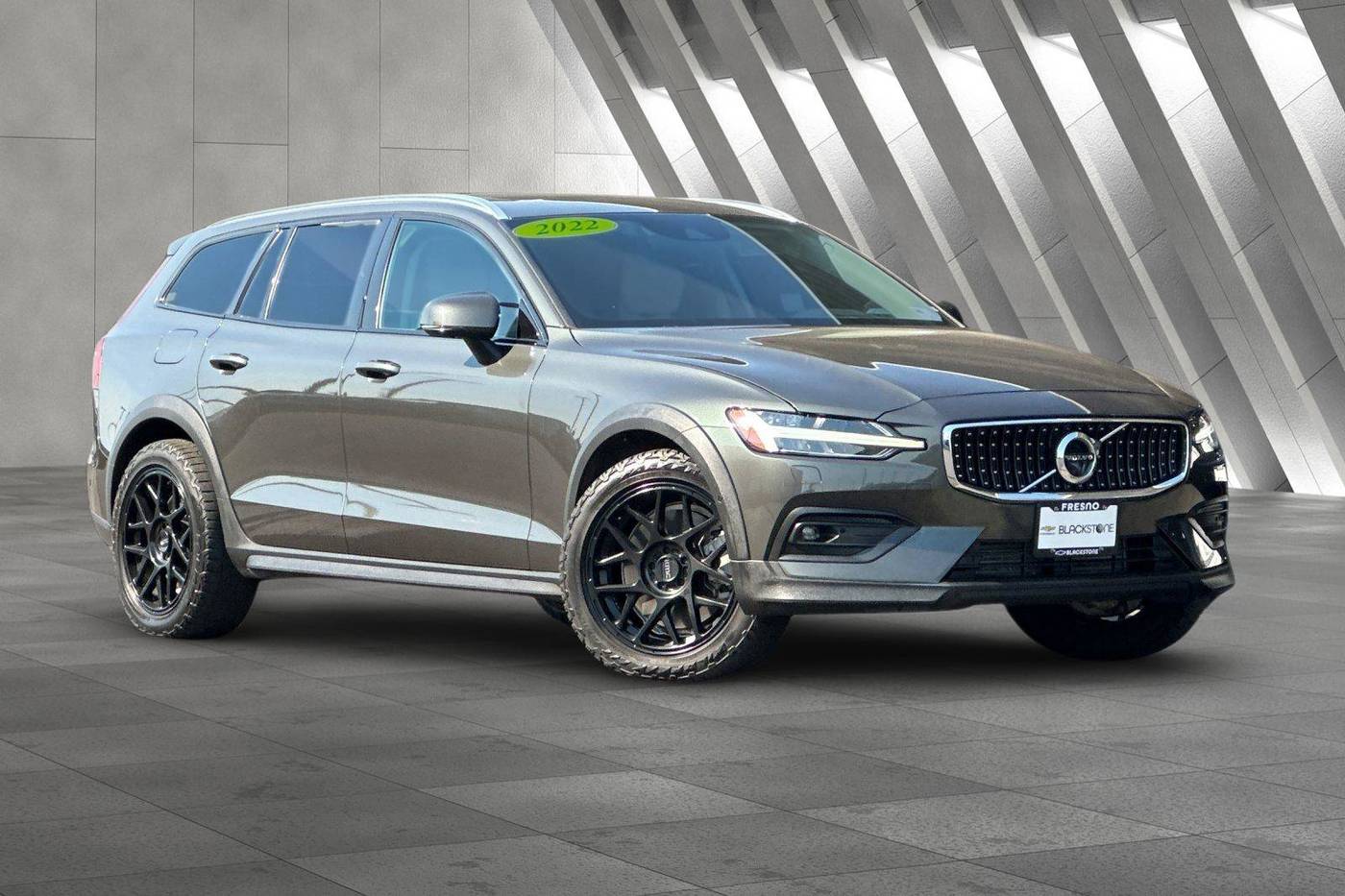 2022 Volvo V60 Cross Country T5 — Wagon — 42,970 mi — Fresno, CA