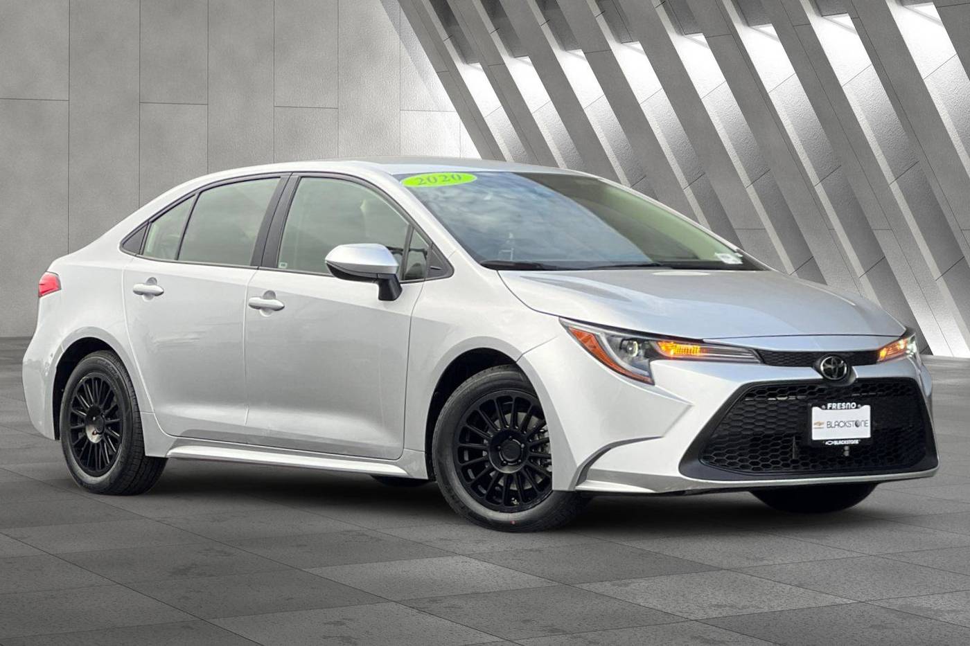 2020 Toyota Corolla LE — Sedan — 33,436 mi — Fresno, CA