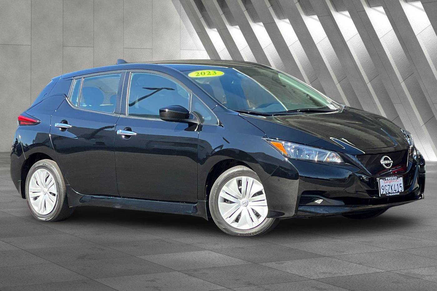 2023 Nissan LEAF S — Hatchback — 7,401 mi — Fresno, CA