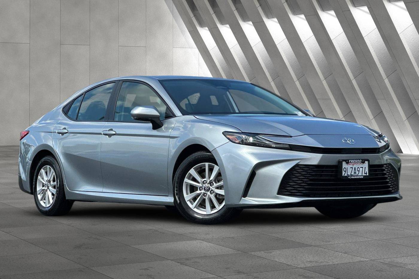 2025 Toyota Camry LE — Sedan — 21,595 mi — Fresno, CA