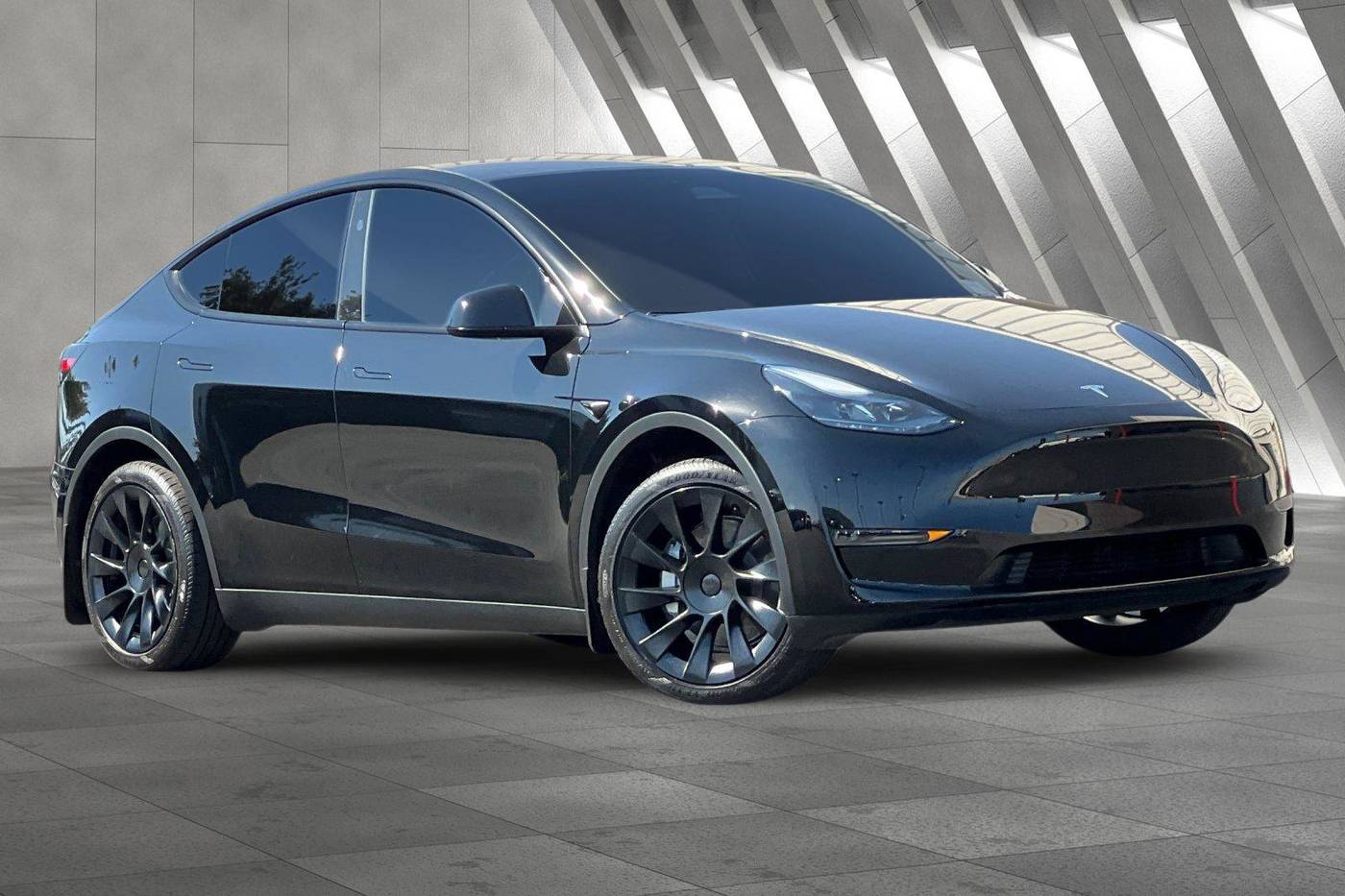 2024 Tesla Model Y Standard Range — SUV — 23,665 mi — Fresno, CA