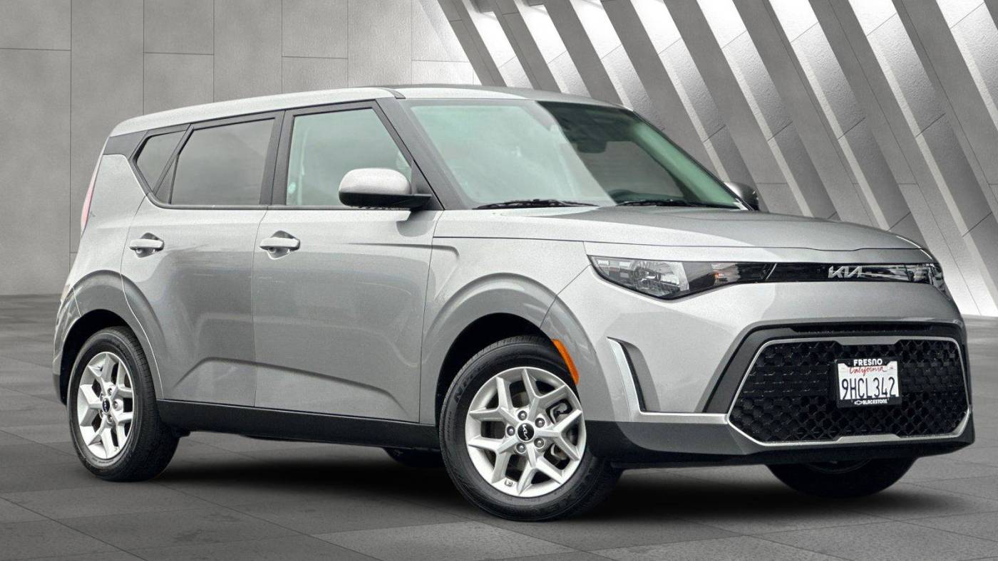2023 Kia Soul LX — Hatchback — 25,476 mi — Fresno, CA