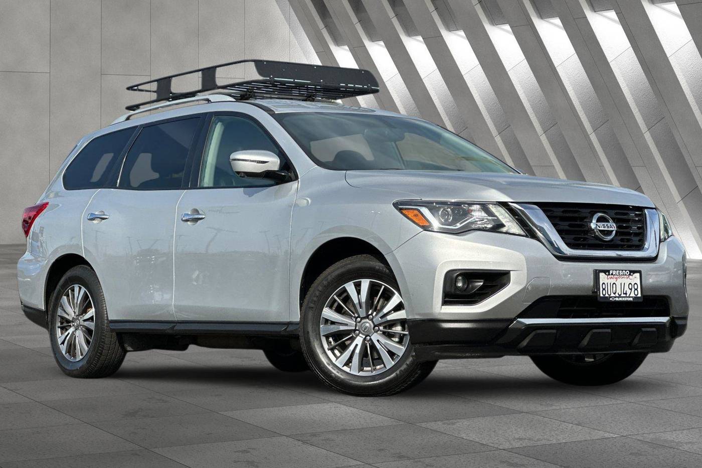 2019 Nissan Pathfinder SL — SUV — 76,792 mi — Fresno, CA