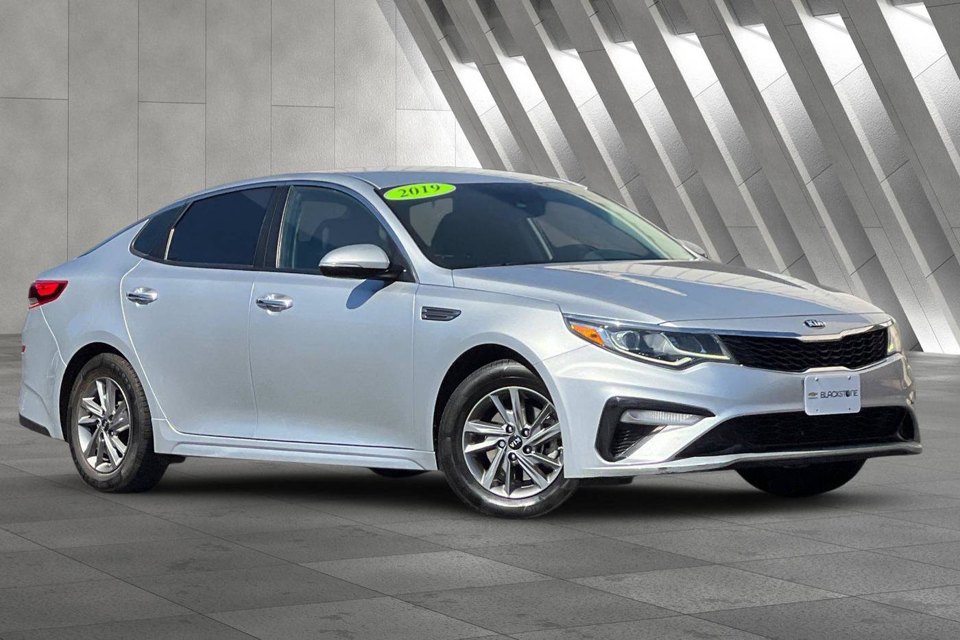 2019 Kia Optima LX — Sedan — 75,501 mi — Fresno, CA