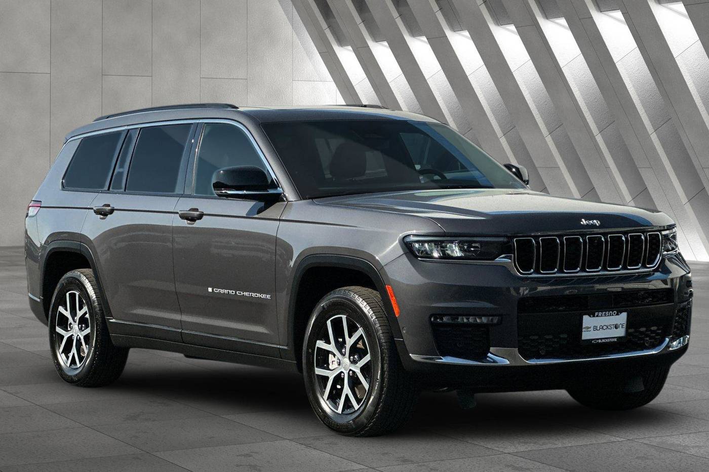 2024 Jeep Grand Cherokee Limited — SUV — 32,451 mi — Fresno, CA