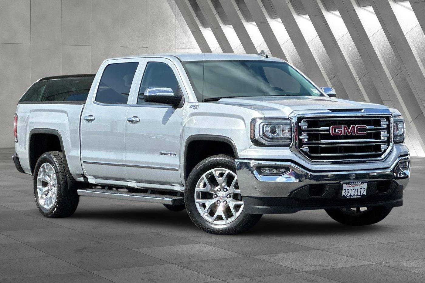 2018 GMC Sierra 1500 SLT — Pickup Truck — 81,659 mi — Fresno, CA