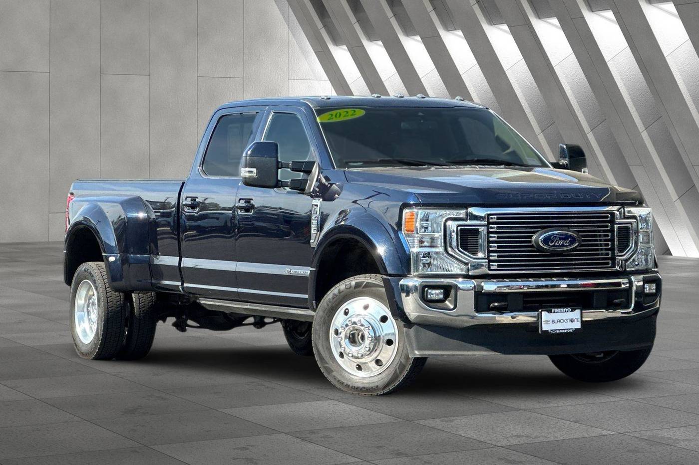 2022 Ford Super Duty F-450 LARIAT — Pickup Truck — 56,321 mi — Fresno, CA