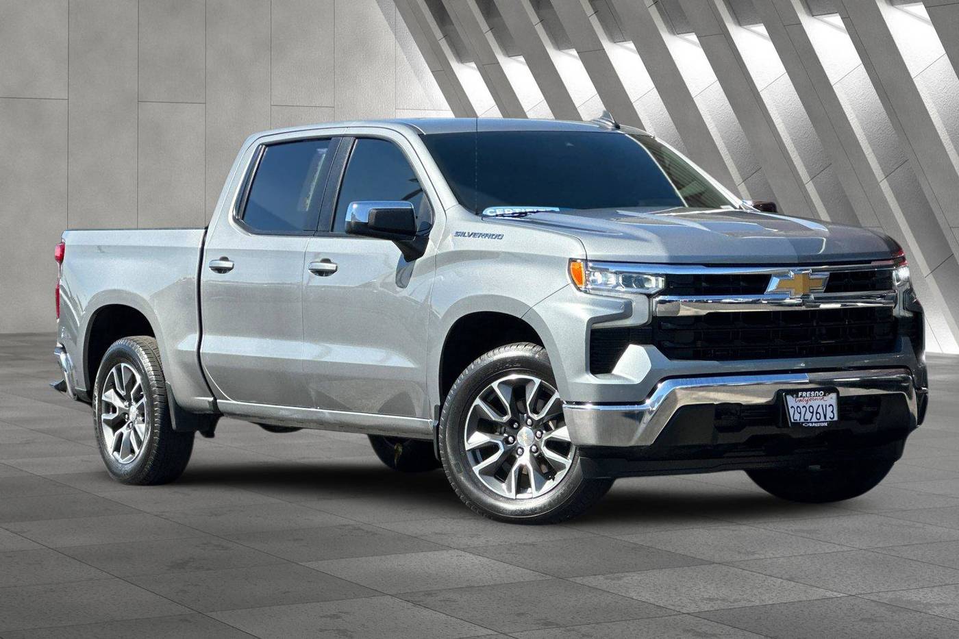 2023 Chevrolet Silverado 1500 LT — Pickup Truck — 33,370 mi — Fresno, CA