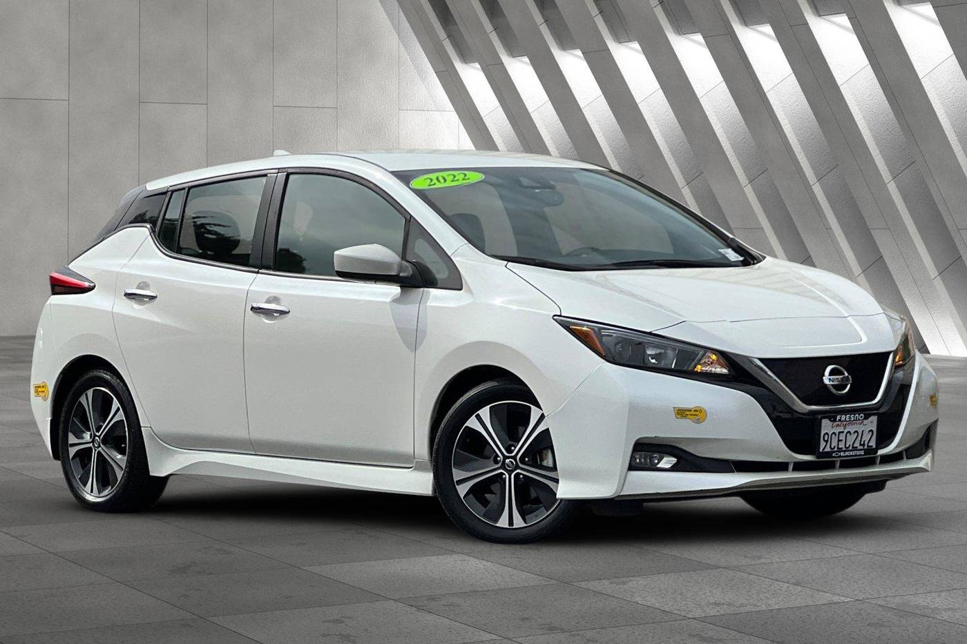 2022 Nissan LEAF SV — Hatchback — 50,278 mi — Fresno, CA