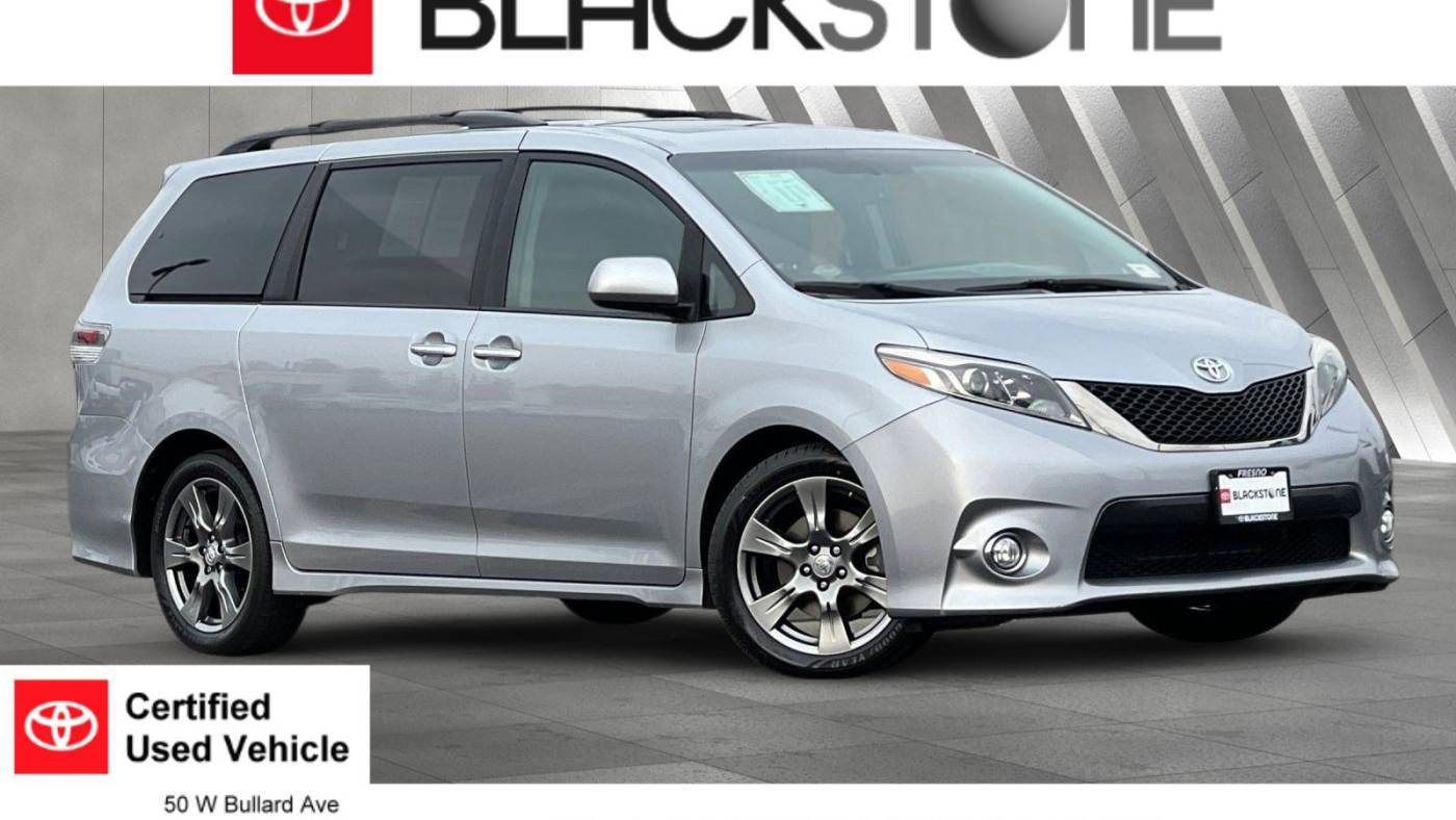 2017 Toyota Sienna SE — Minivan — 79,975 mi — Fresno, CA