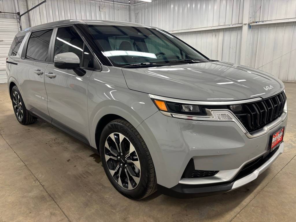 2024 Kia Carnival EX — Minivan — 9,218 mi — Lyford, TX
