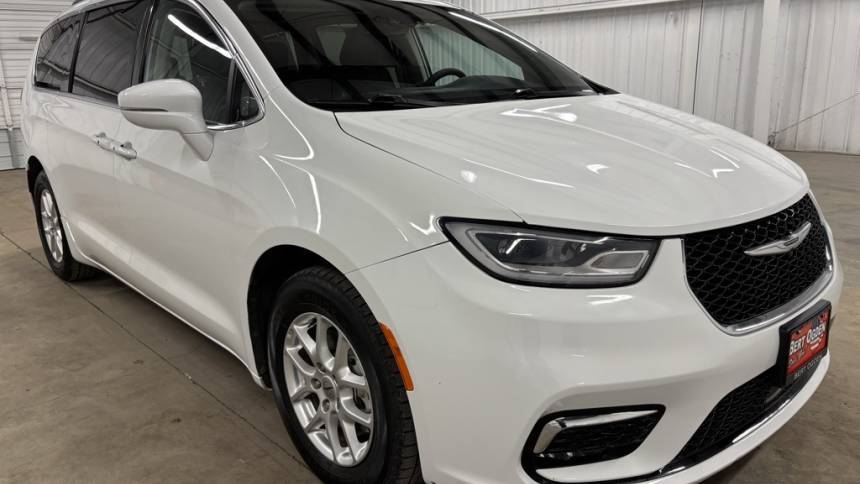 2022 Chrysler Pacifica Touring L — Minivan — 63,986 mi — Lyford, TX