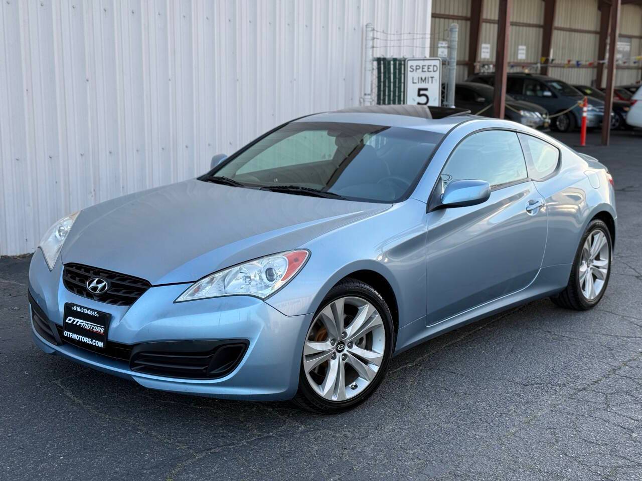 2011 Hyundai Genesis Coupe 2.0T Premium — Coupe — 90,000 mi — west sacramento, CA