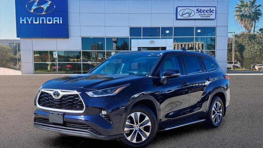 2021 Toyota Highlander XLE — SUV — 29,619 mi — Houston, TX
