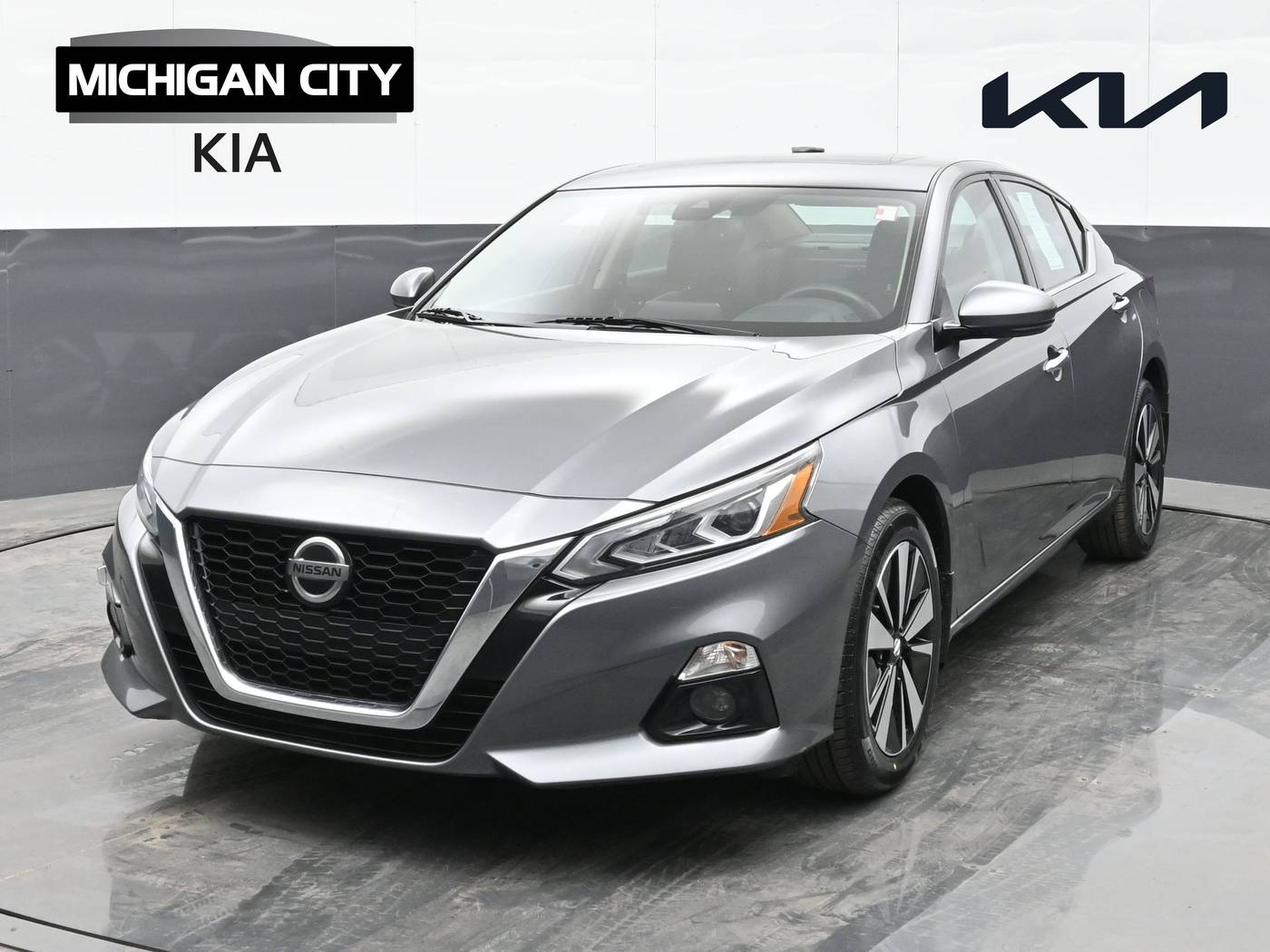 2019 Nissan Altima SV — Sedan — 49,384 mi — Michigan City, IN