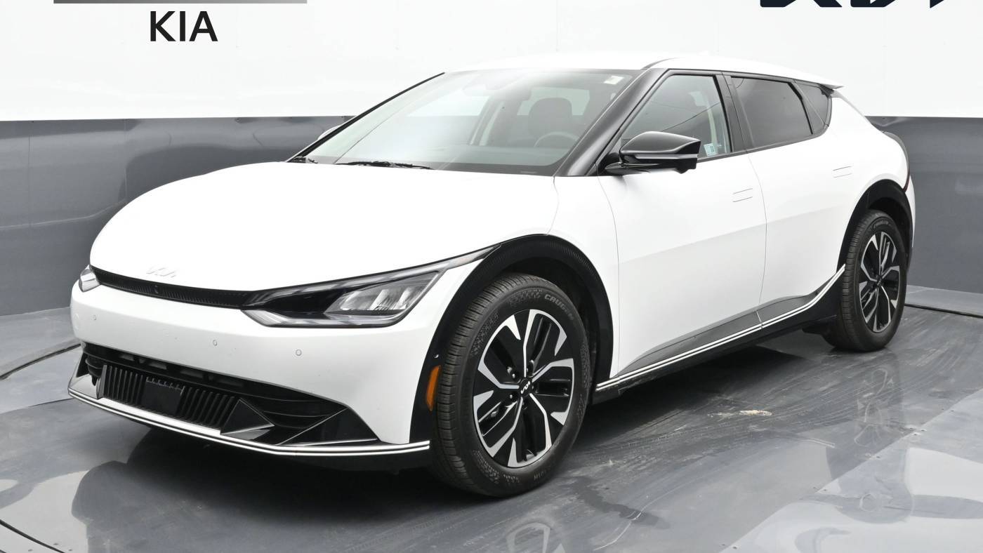 2024 Kia EV6 Wind — SUV — 5,501 mi — Michigan City, IN